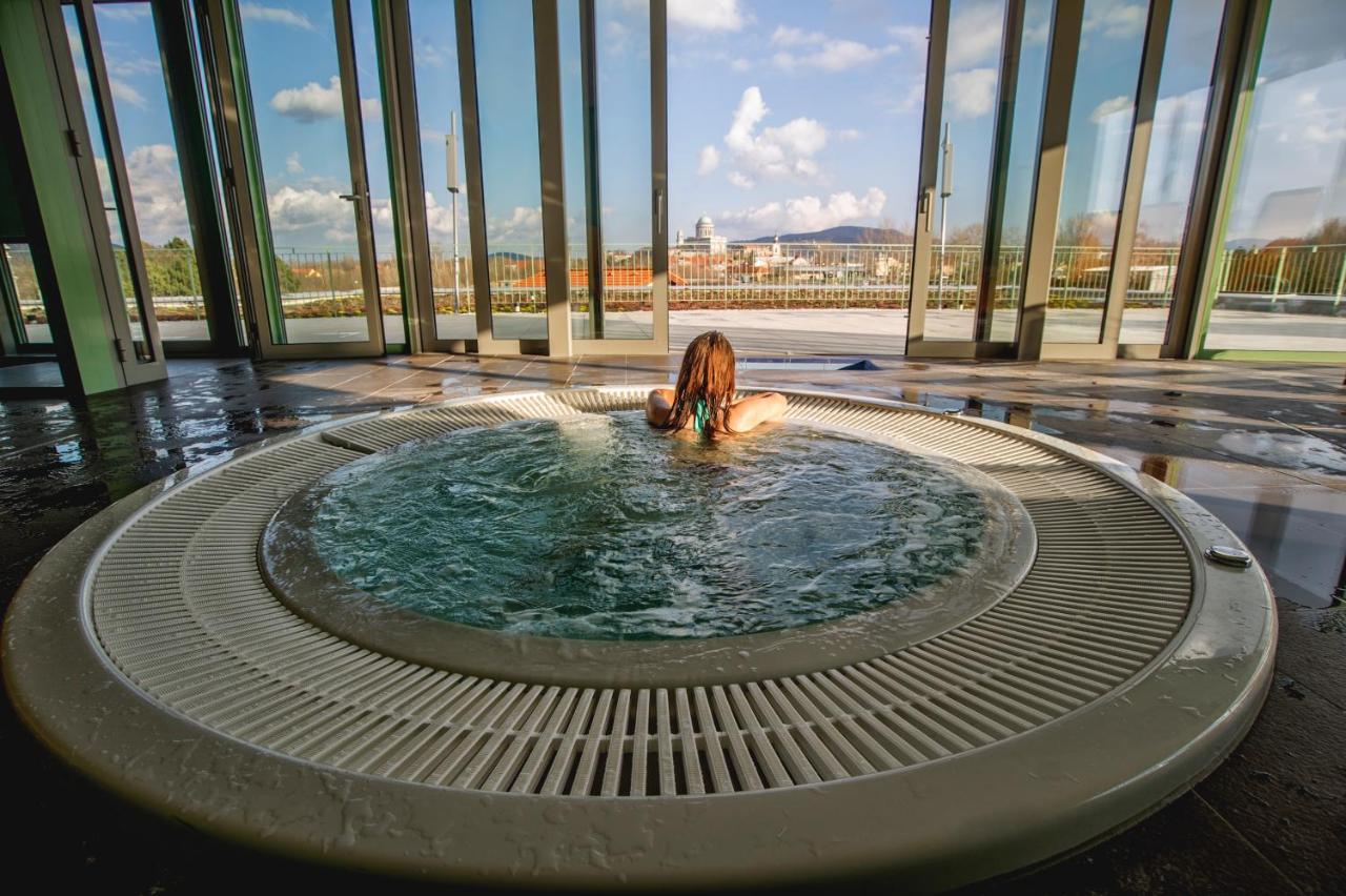 Wellness Hotel Thermal Štúrovo Exterior foto